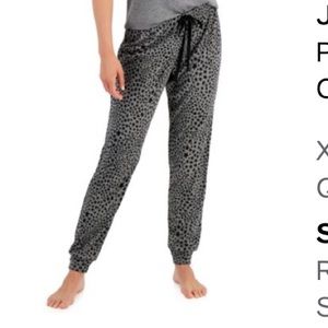 Jogger pajamas - New still in plastic